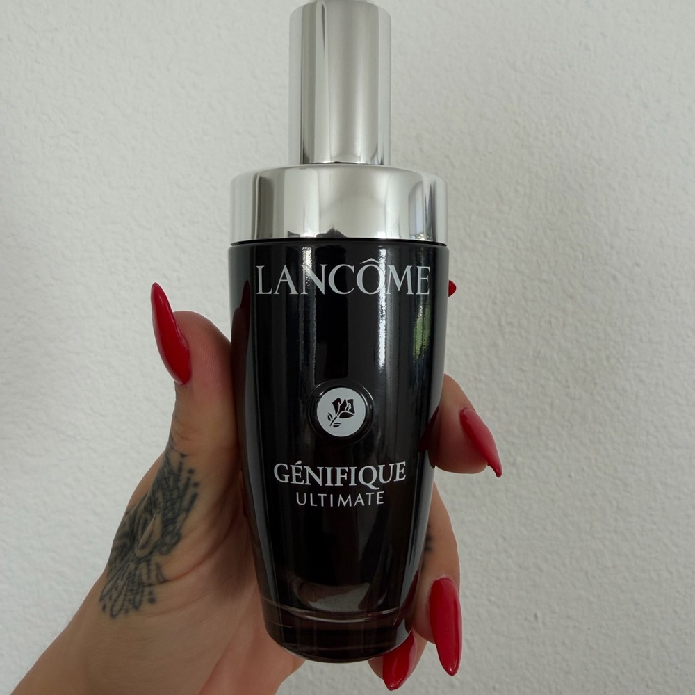 Lancôme Génifique Ultimate Serum - Black & Silver Bottle